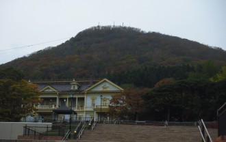 元町公園から見た函館山