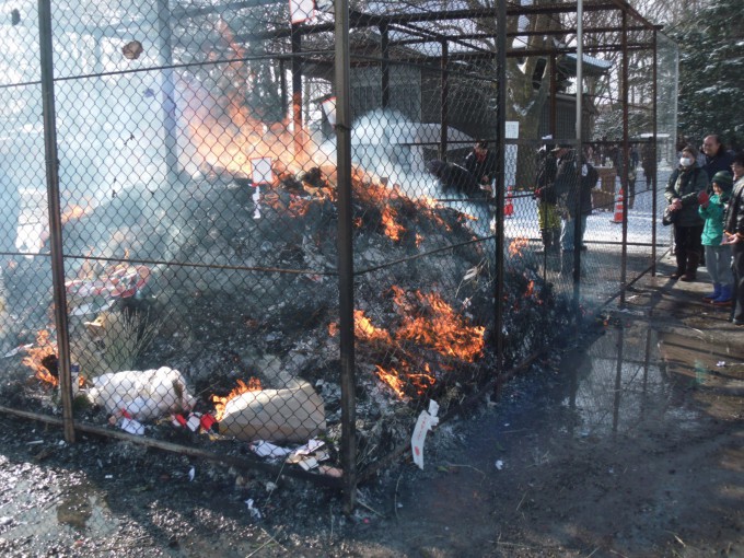 函館亀田八幡宮　どんど焼き