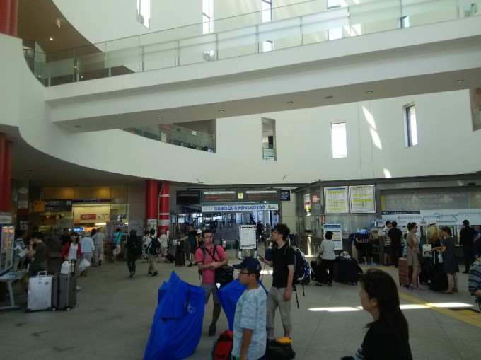 函館駅構内